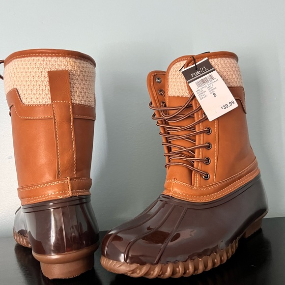 Women's Maplewood Casual Duck Boot RUE 21 Size 8 - Picture 6 of 6